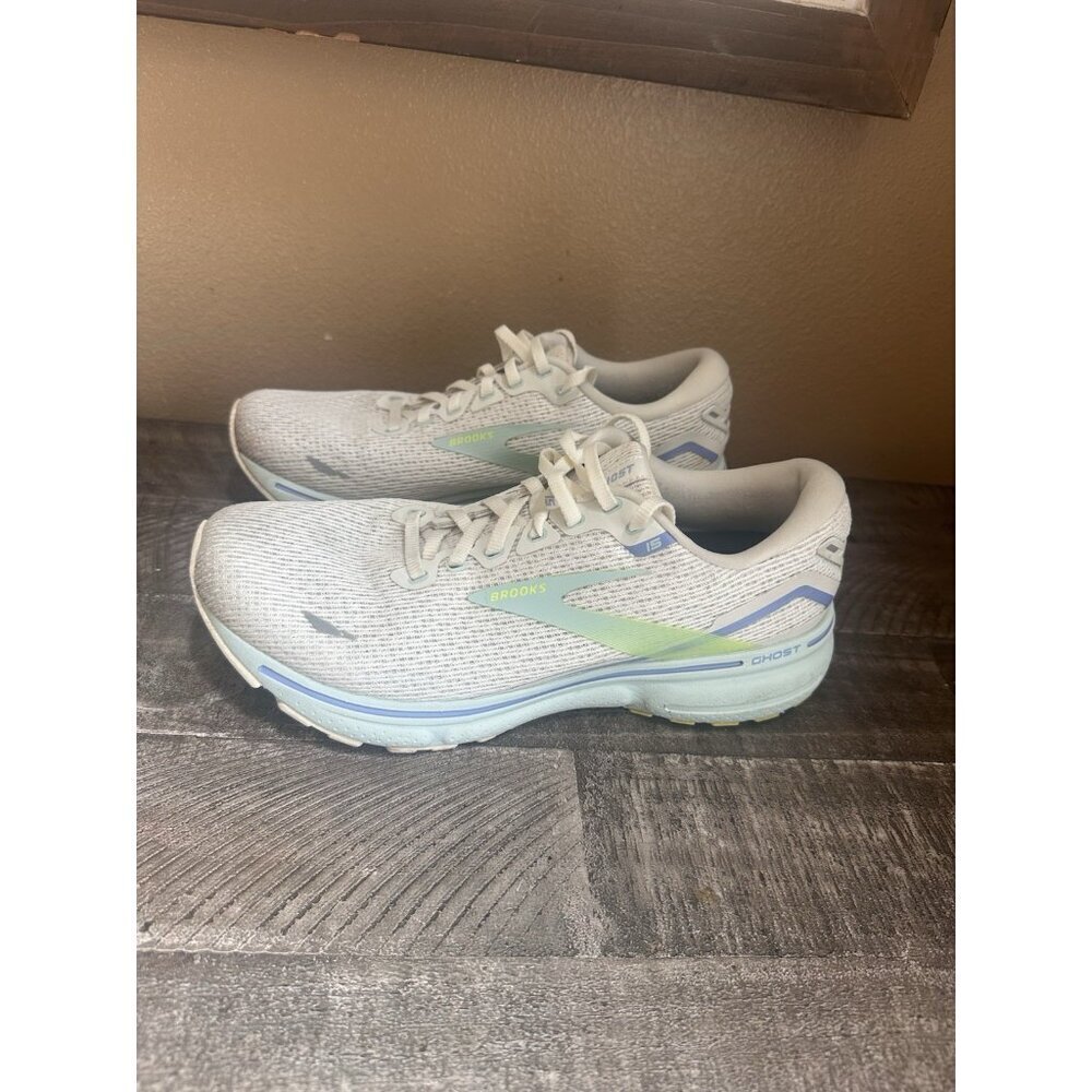 Brooks Ghost 15 Womens Shoes Coconut Skylight Right Shoe 9 Left Shoe 9.5